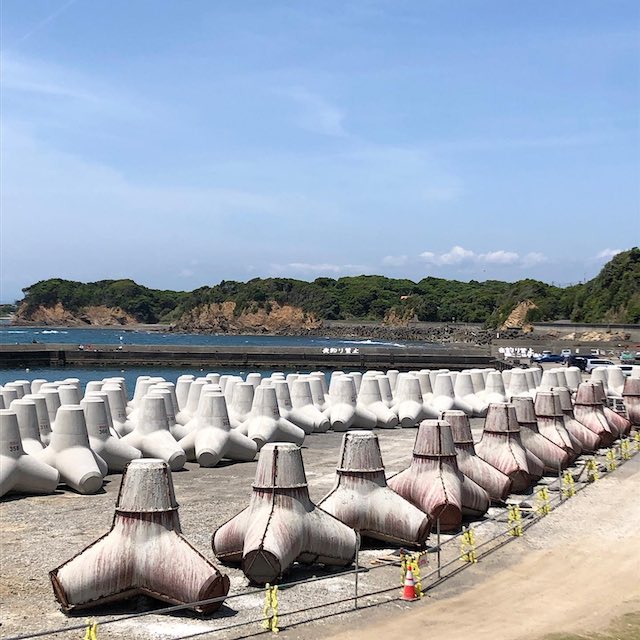 テトラポット作りの光景