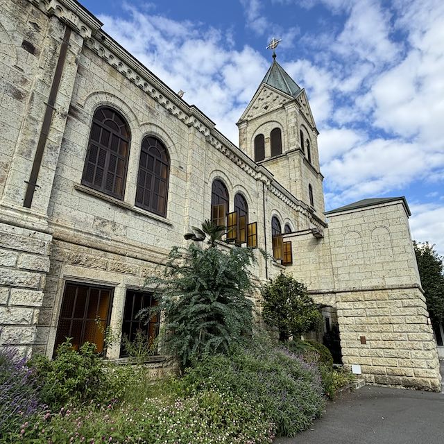 宇都宮市にあるカトリック松が峰教会の外観