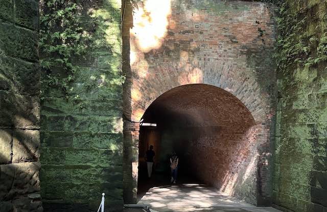 猿島 レンガトンネル