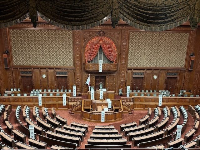 傍聴席から見た国会議事堂の衆議院本会議場