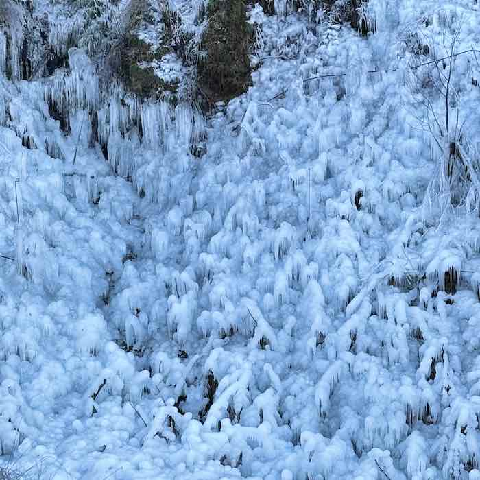 あしがくぼの氷柱の景色