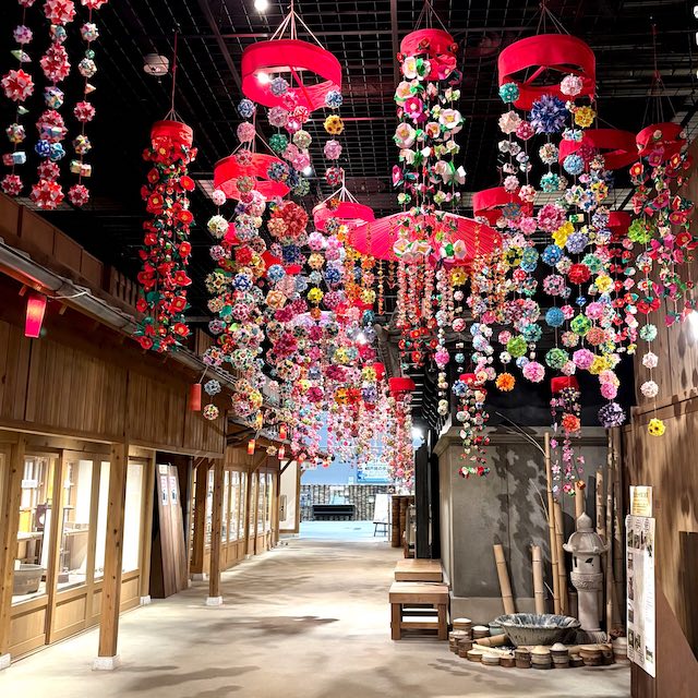 瀬戸蔵ミュージアムの折り紙つるし雛