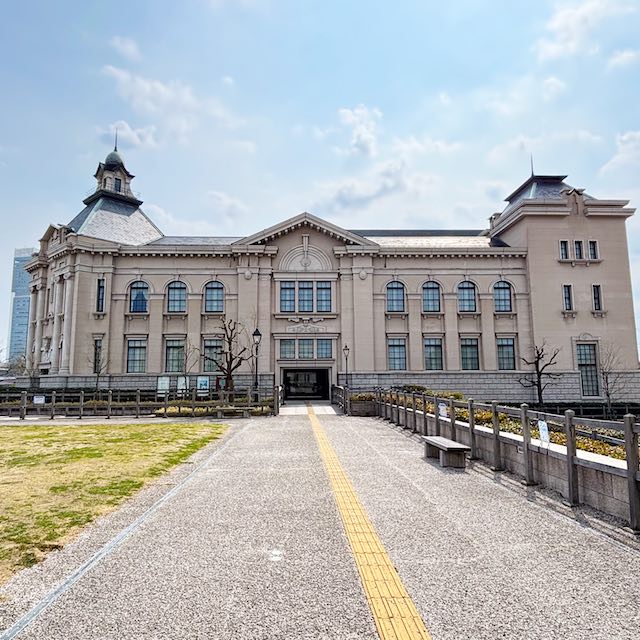 新潟市歴史博物館みなとぴあの博物館本館
