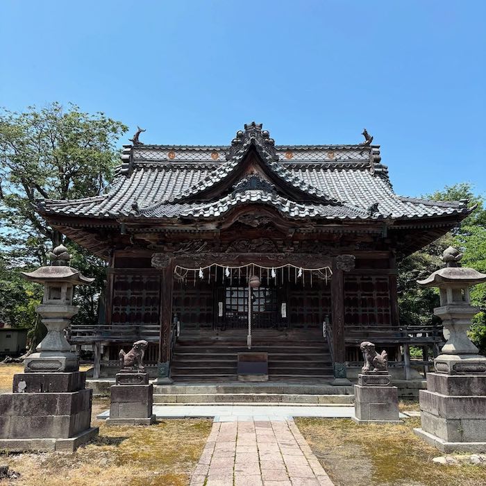吉田諏訪神社の社殿