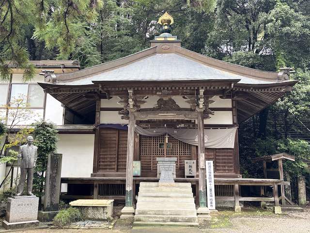 四国八十八ヶ所第二番札所・極楽寺の薬師堂