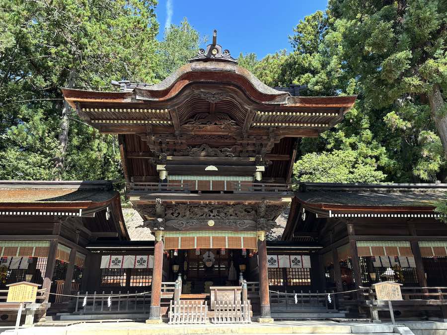 諏訪大社 下社 秋宮を歩く 〜 歴史と静寂の参拝記