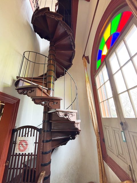 山形市郷土館 螺旋階段付近の構造