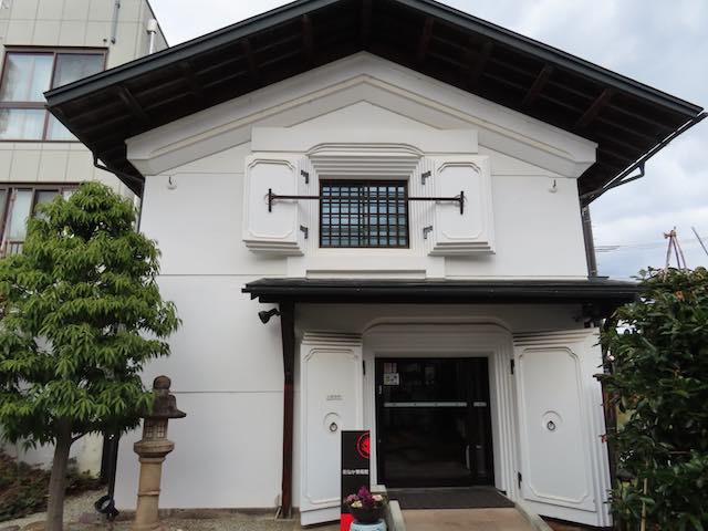 山形 紅の蔵 外観