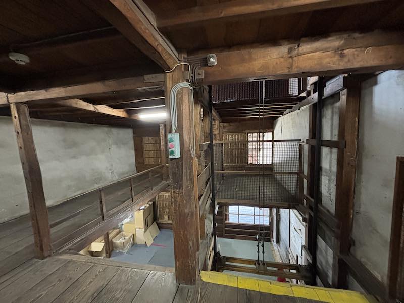 常田館製糸場の５階繭倉庫の2階