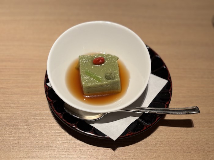 先付の桑の葉豆腐