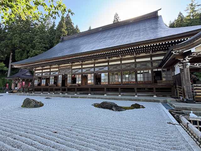 関興寺の寂庭