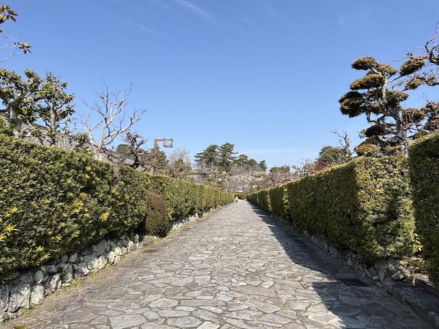 御城番屋敷の石畳の道