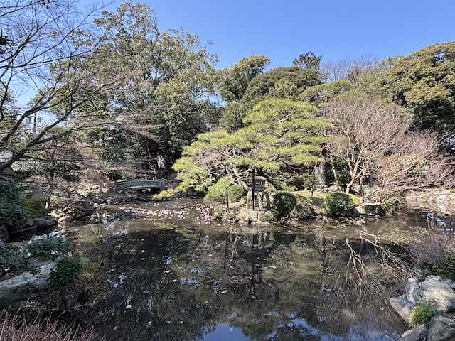 旧長谷川治郎兵衛家の回遊式庭園