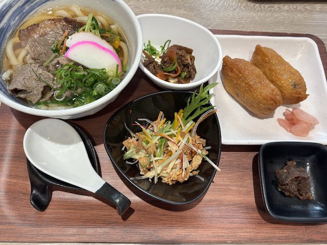 松阪肉肉うどん専門店 青柳の肉うどん
