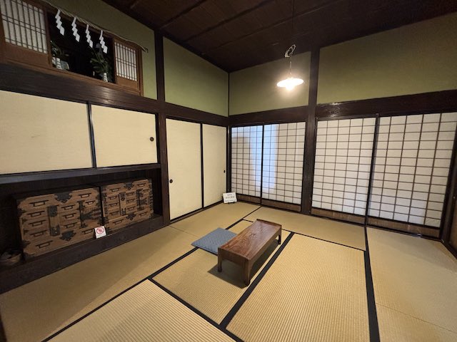 石黒家に残る座敷