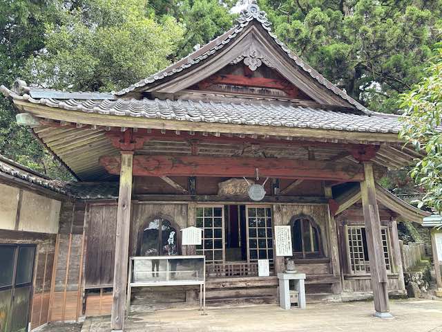 金剛證寺の矢負地蔵尊を祀る矢負地蔵堂